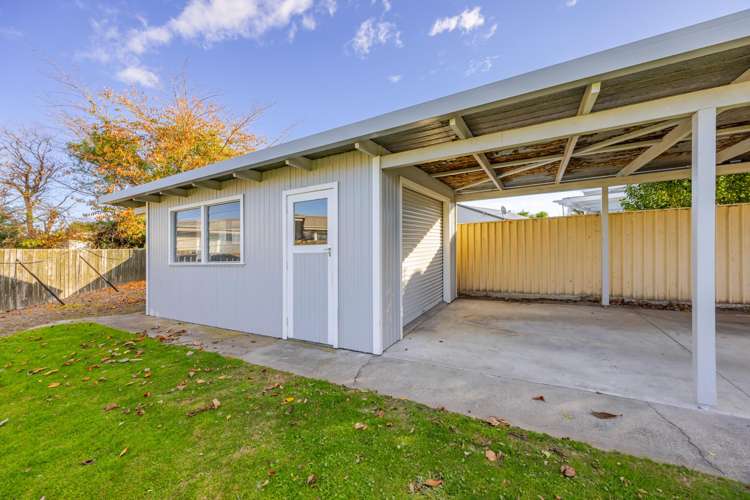 1303 Briggs Place Mayfair_17
