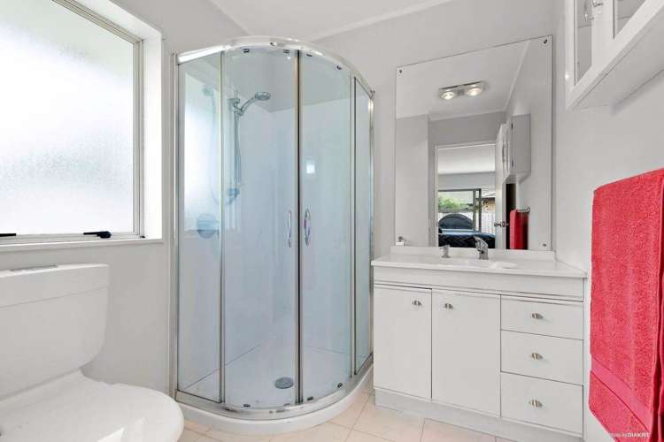 3 Linicro Place Wattle Downs_7