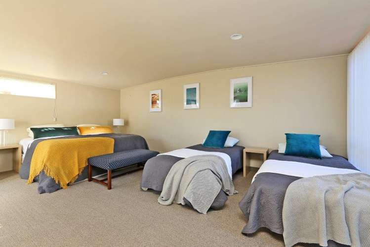 2/8 Gilray Place Waimarama_11