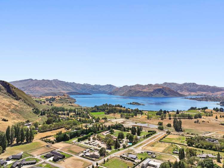 217 Wanaka-Mt Aspiring Road Wanaka_25
