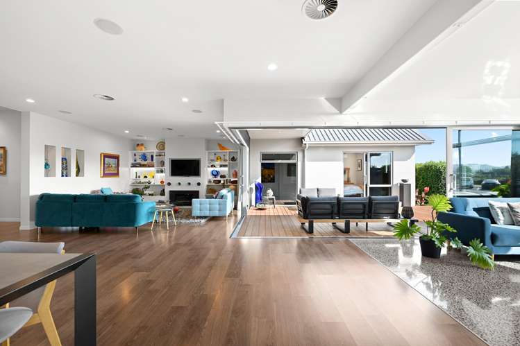 77 Baxter Michael Crescent Cambridge_10