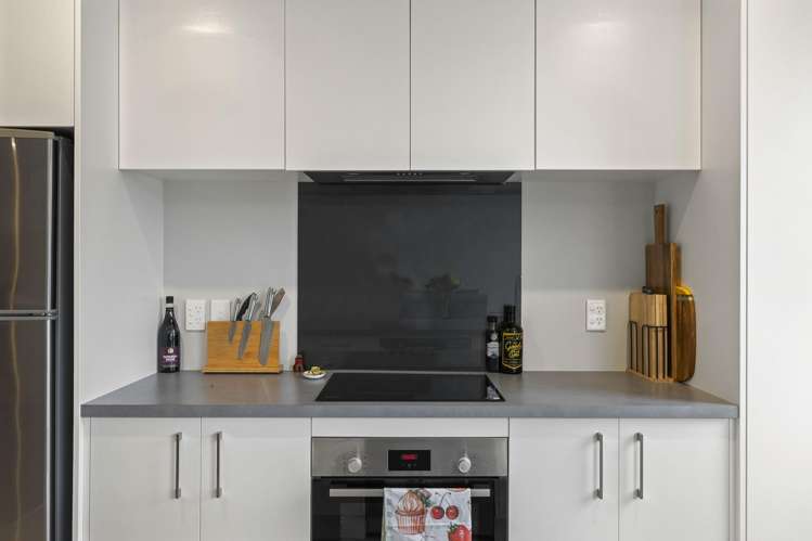 6/41 Main Road Wainuiomata_9