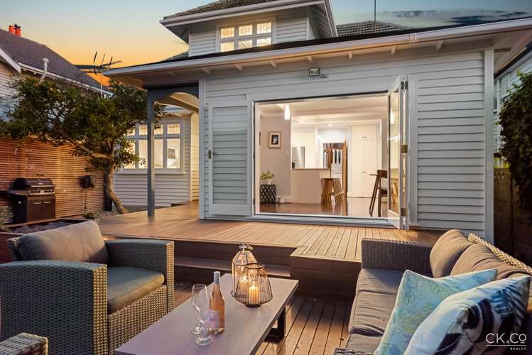 17 Saint Albans Grove Woburn_24