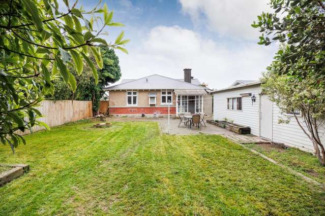 8 Annandale Avenue Takaro_2