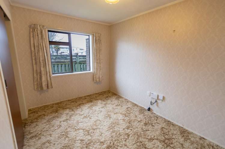 2/24 Duke Street 11373_6