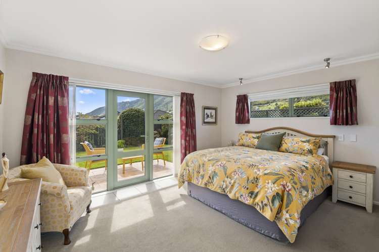 9 Cranbrook Grove Waikanae_13