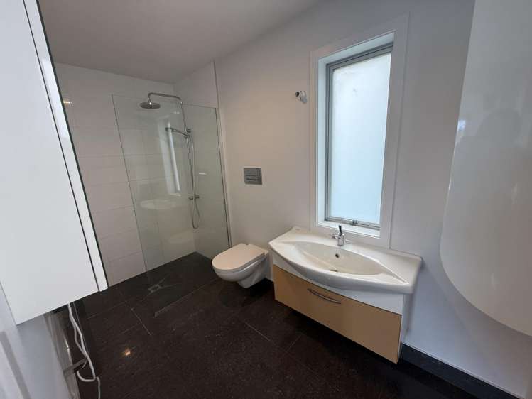 18 Zita Avenue Matakatia Bay_8