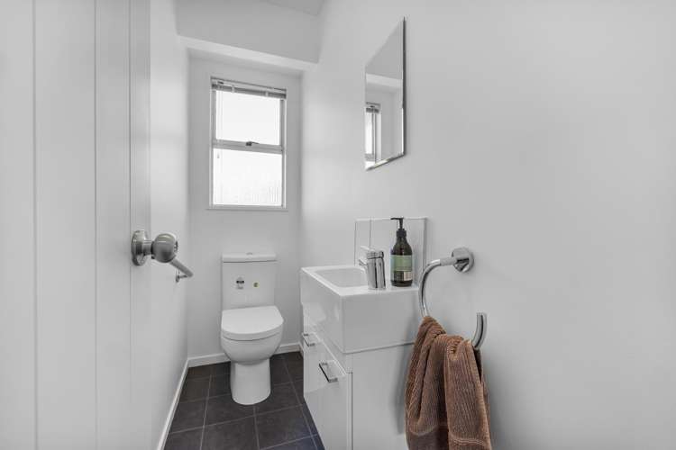 63 Keighleys Road Bromley_12