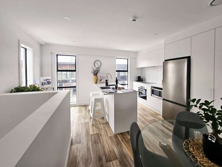 Unit 6, 15 Keehan Drive Hilltop_2