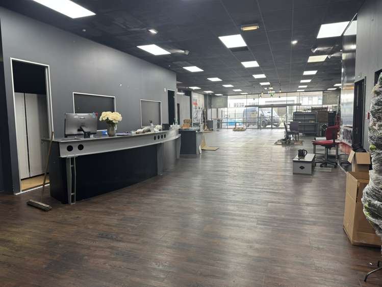 64 Barrys Point Road Takapuna_4