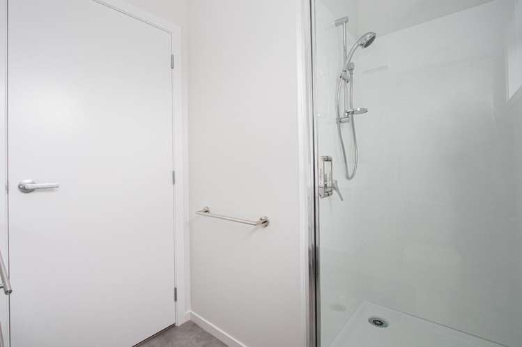8/17 Lyon Street 1067_13