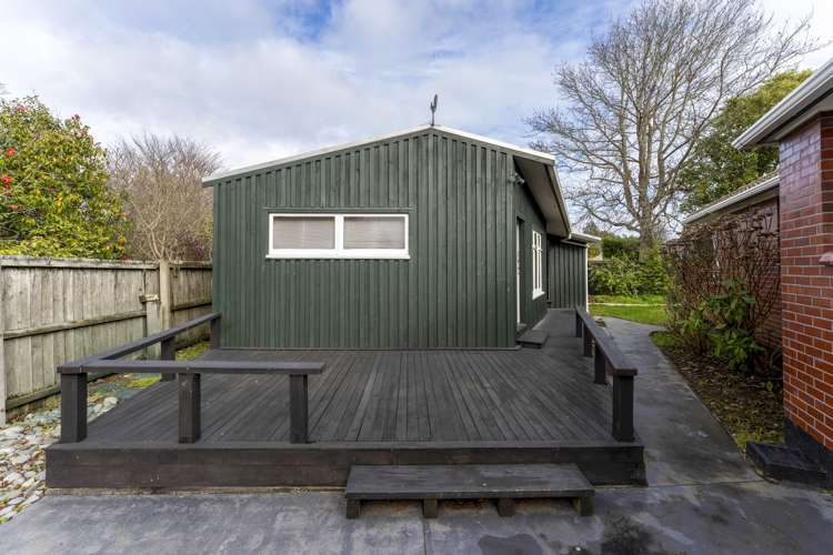 30 Hassals Lane Waltham_29