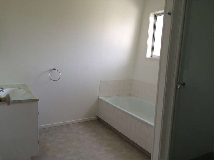 9 Widmore Drive Massey_10