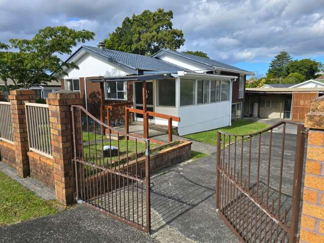 AUCTION NEXT WEEK 24th!! FINAL OPEN THIS WEEKEND
