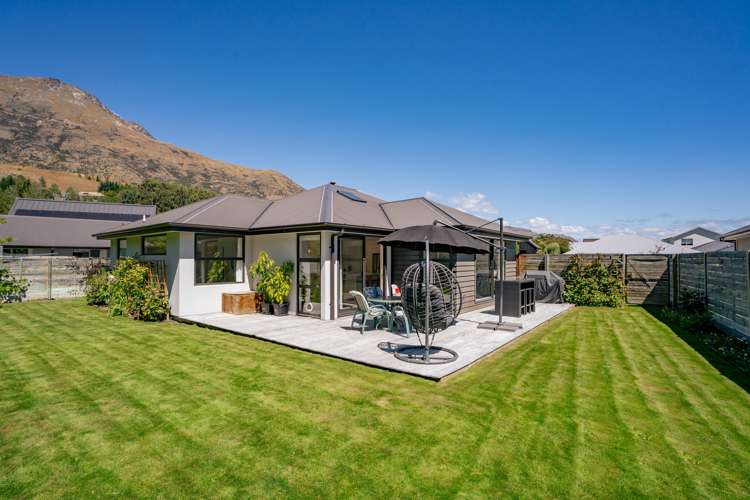 88 Risinghurst Terrace Lower Shotover_13