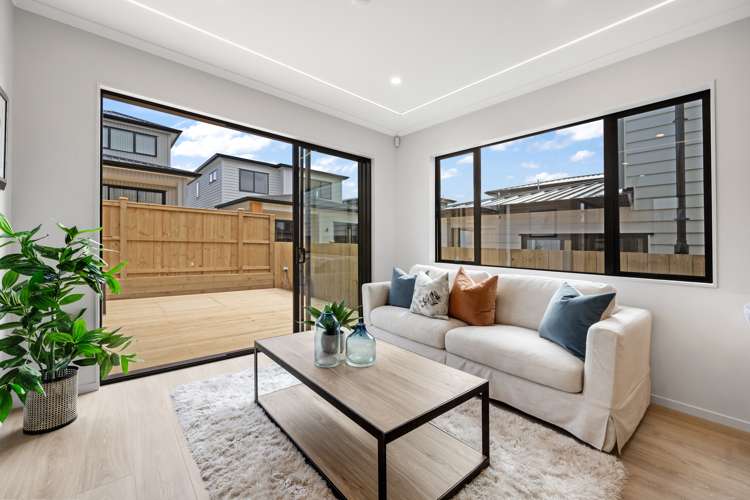 7 Sagitta Drive Flat Bush_5