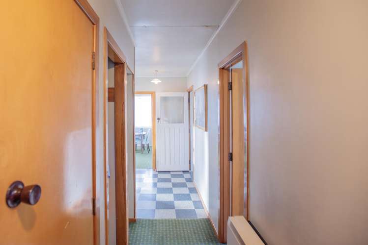 16 Great North Road Winton_16