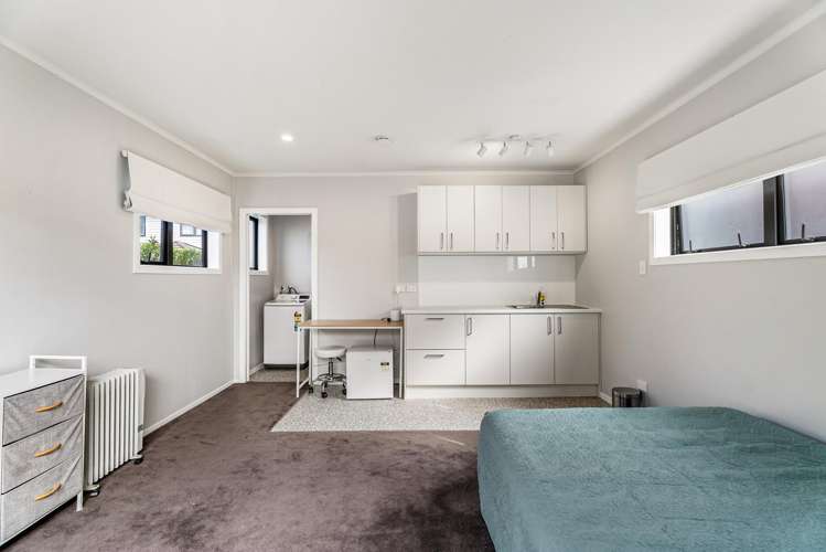 92 Ash Street Avondale_11