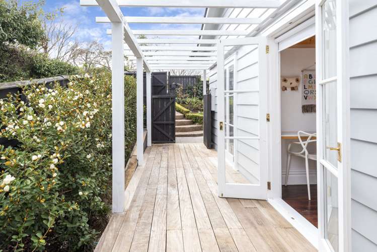 1/85 Beach Road Mellons Bay_18