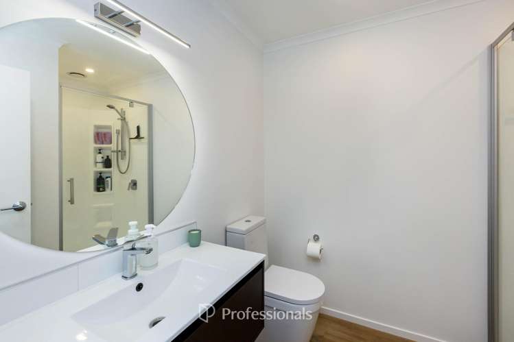 8 Cynisca Crescent Wallaceville_11