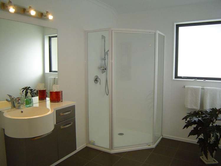 279 The Ridgeway Stoke_3