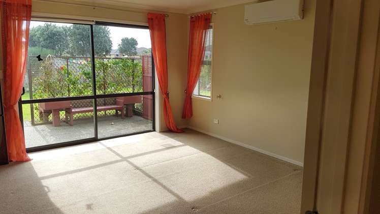 71 Pyle Road West One Tree Point_11