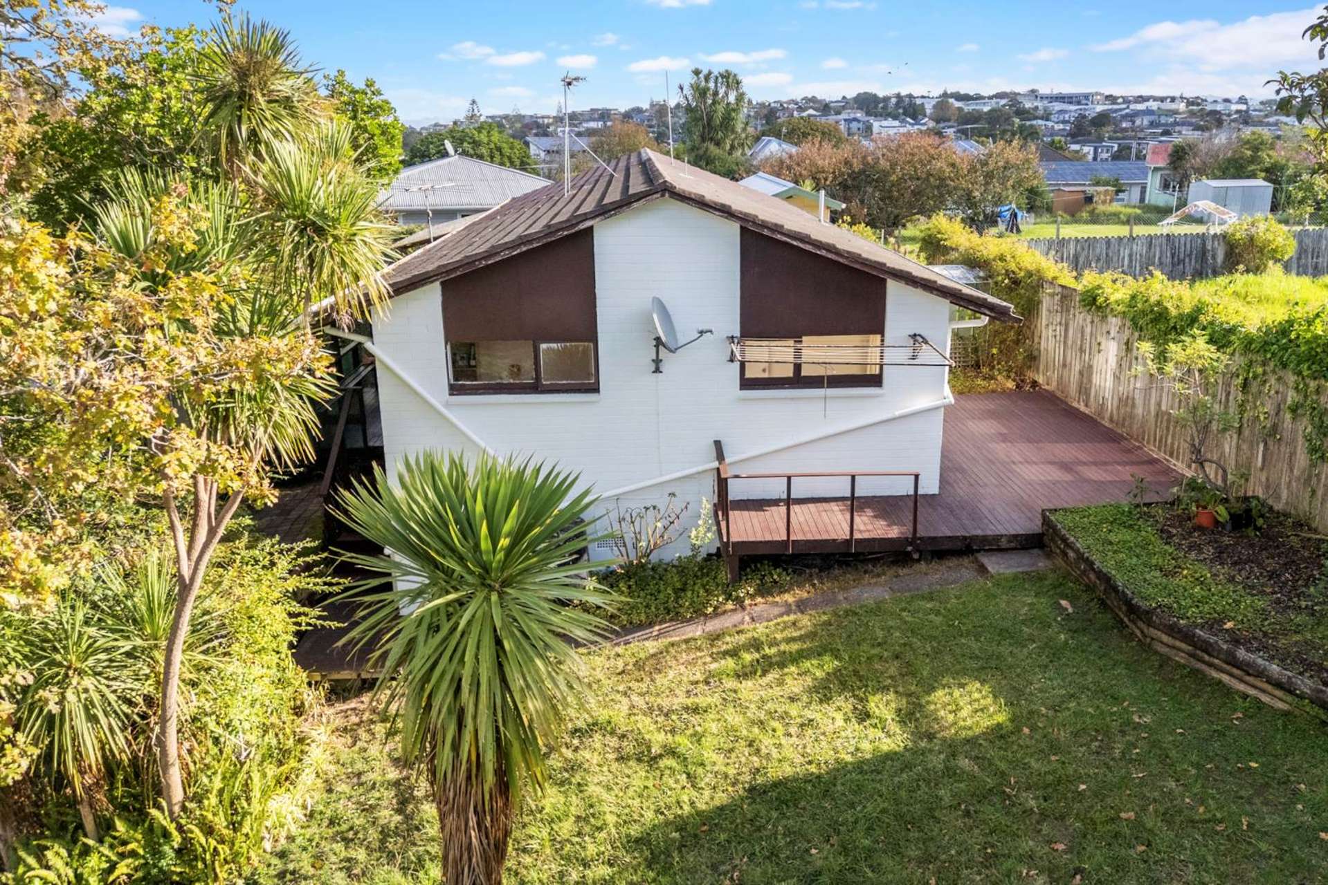 2/61a Boyce Avenue Mount Roskill_0