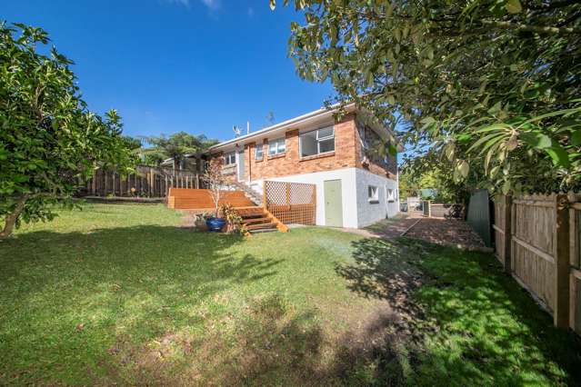 1/5 Havelle Avenue Titirangi_1