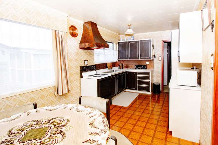 35 West Crescent Te Puru_14