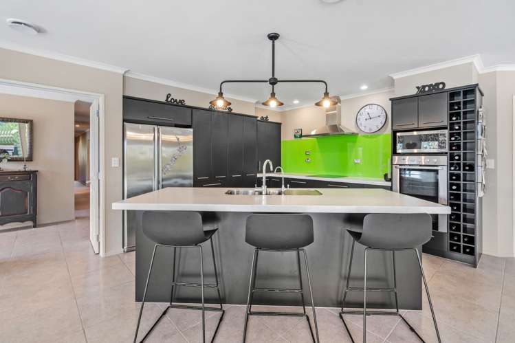 1 Catherin Servant Close Maunu_8