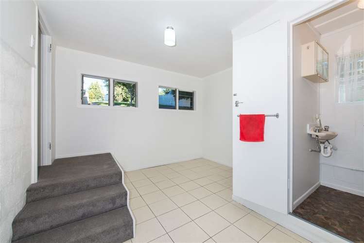 93 Rosier Road Glen Eden_18