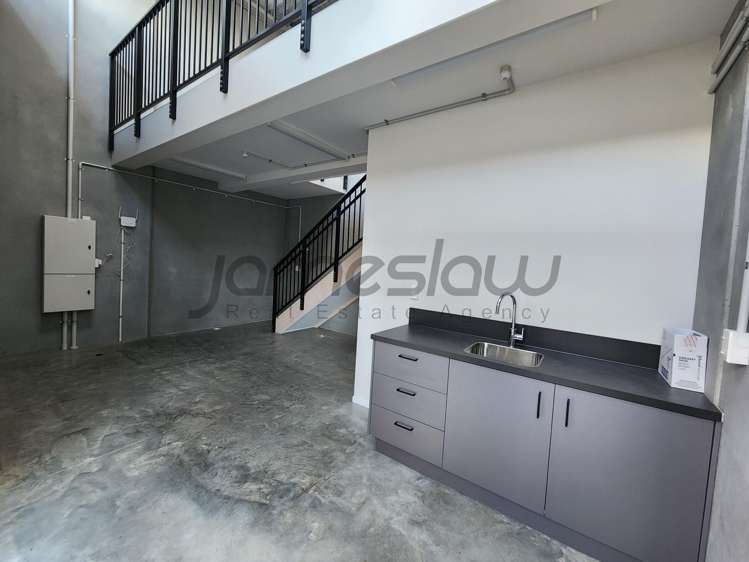 2/28 Harrison Road Mount Wellington_1