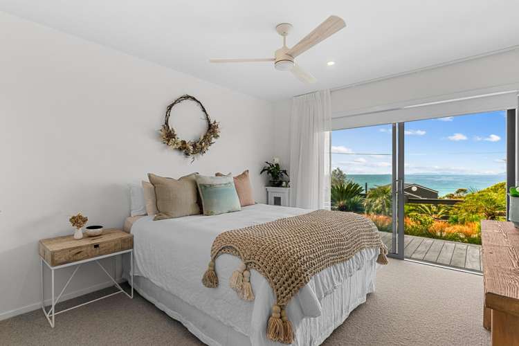 4 Solar Way Langs Beach_18