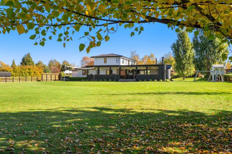 8 Bradleigh Park Fairhall_32