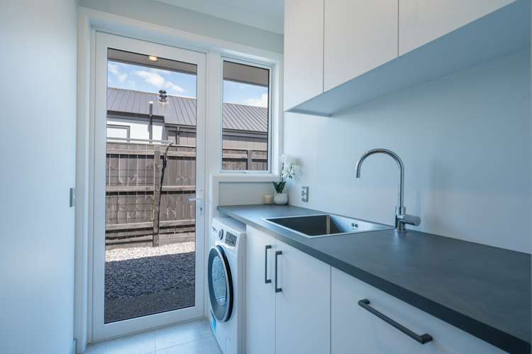 2 Hallmark Drive Hope_25