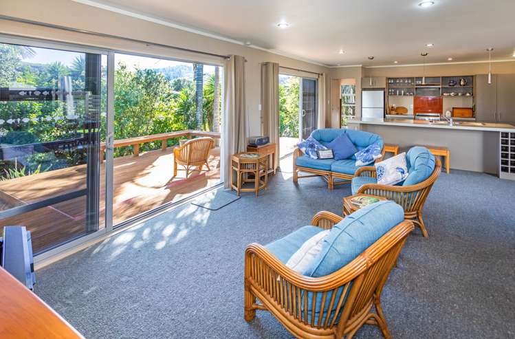 2 Norfolk Place Tairua_9