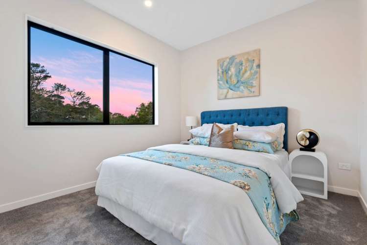 8 Barrel Crescent Swanson_28