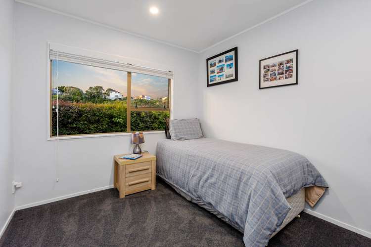 1/11 Honeysuckle Lane Mairangi Bay_15