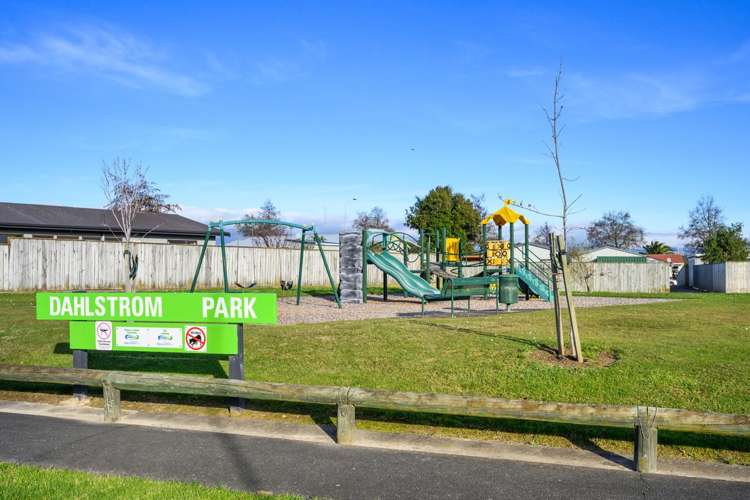 28 Dahlstrom Grove Kelvin Grove_28