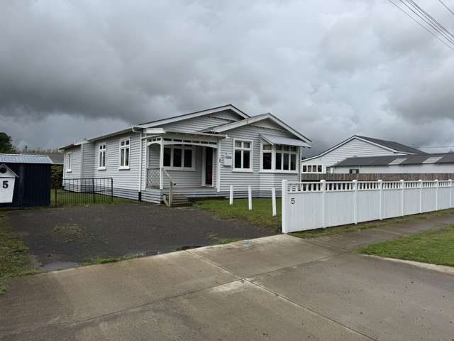 THREE BEDROOM FAMILY HOME