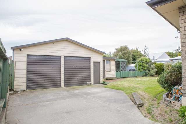 62 Arundel Crescent Strathern_1