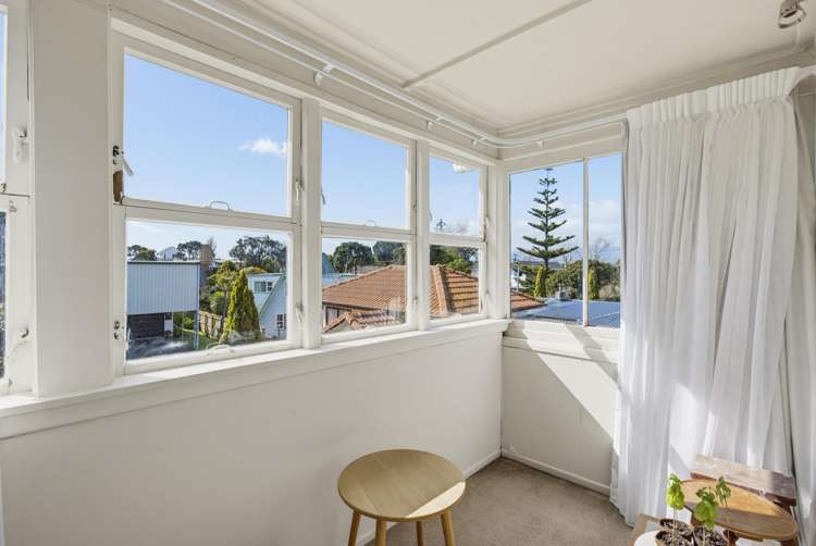 9 Kirkway Raumati Beach_11