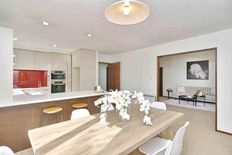 22d Yellowstone Crescent Burwood_9