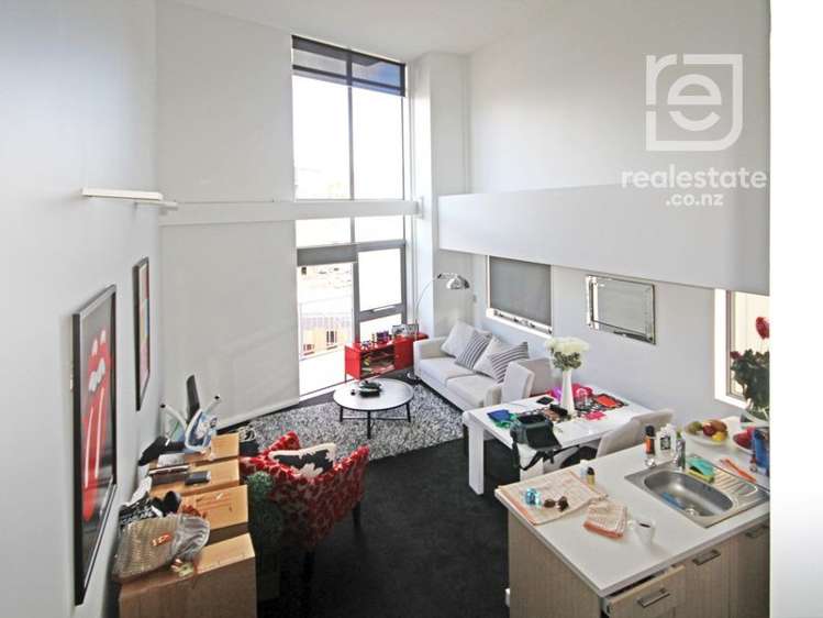 Unit 11E/8 White Street_0