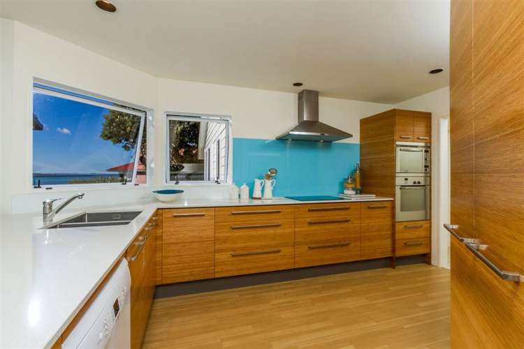 68 Seacliffe Avenue Narrow Neck_12