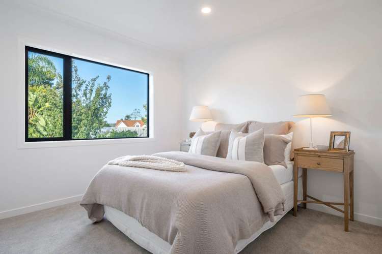 35 Churchouse Road Greenhithe_18