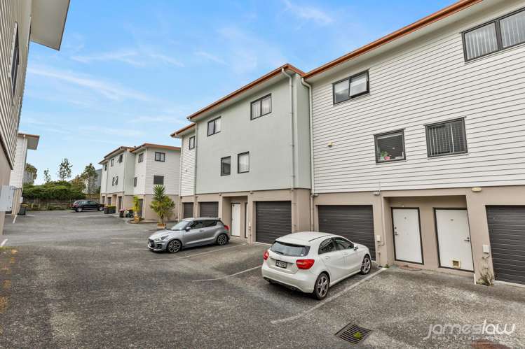 9/46 Carlos Drive Flat Bush_19