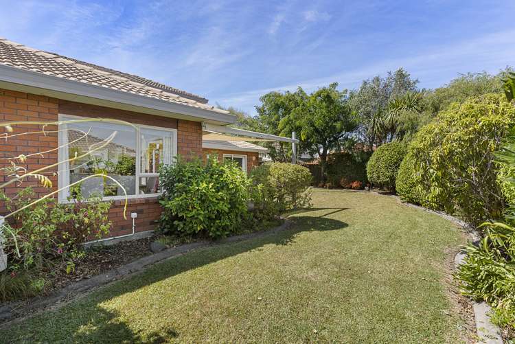 22 Jan Higgins Place Golflands_21