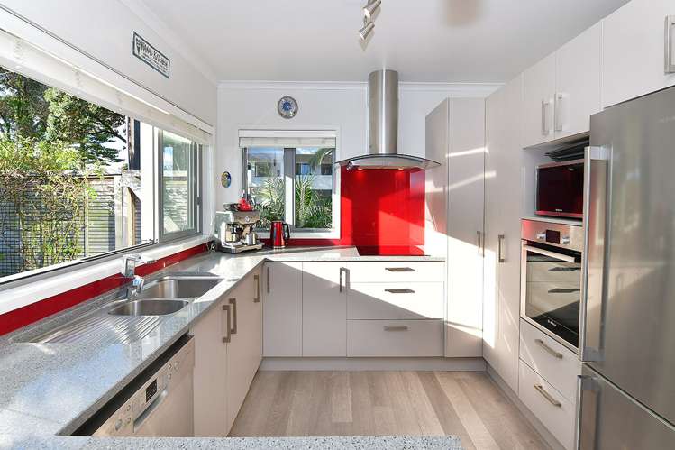 2 Forest Glen Orewa_6