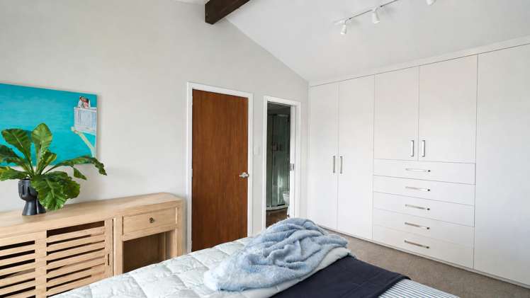 53 Soleares Avenue Mount Pleasant_19